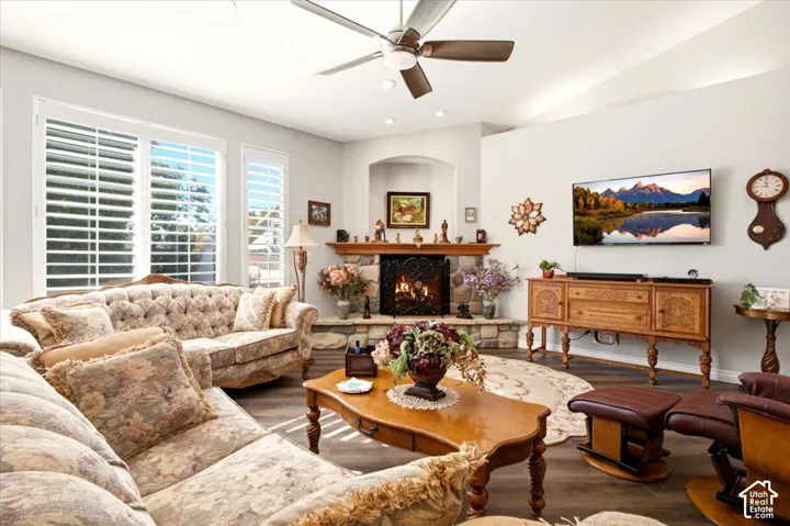 853 W Cherry Oak Cir, Salt Lake City, Utah 84123