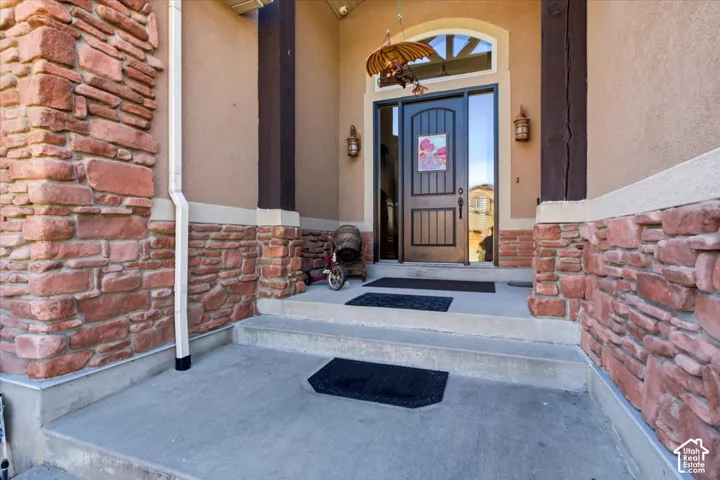 853 W Cherry Oak Cir, Salt Lake City, Utah 84123