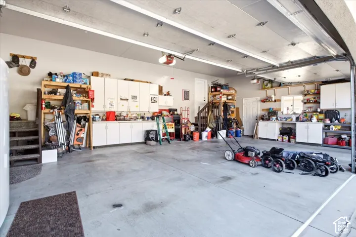 853 W Cherry Oak Cir, Salt Lake City, Utah 84123