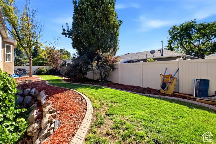 853 W Cherry Oak Cir, Salt Lake City, Utah 84123