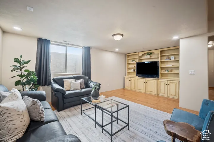 2203 E Cedar Fort Dr, Eagle Mountain, Utah 84005
