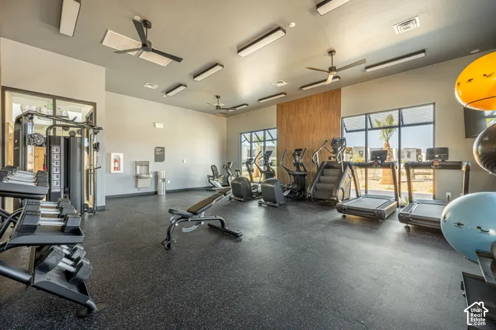 1568 N St Andrews Way #102, Washington, Utah 84780