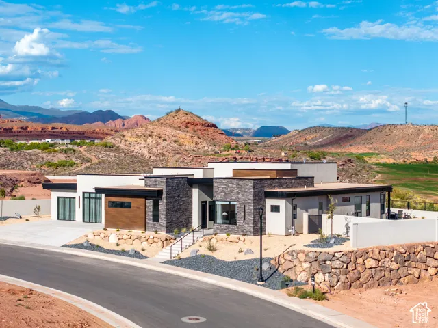 1568 N St Andrews Way #102, Washington, Utah 84780
