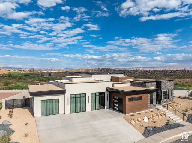 1568 N St Andrews Way #102, Washington, Utah 84780