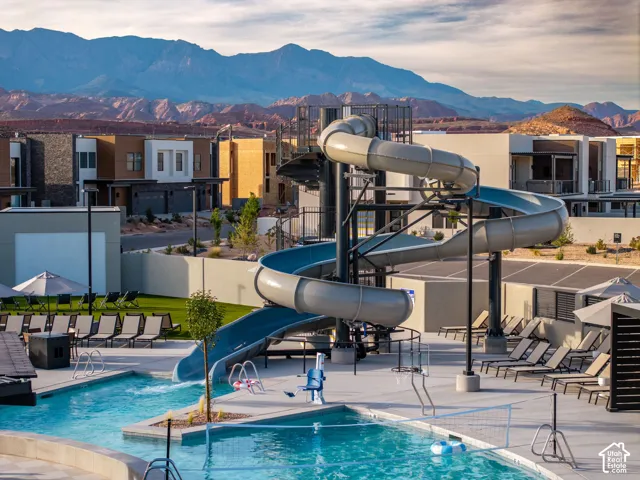 1568 N St Andrews Way #102, Washington, Utah 84780