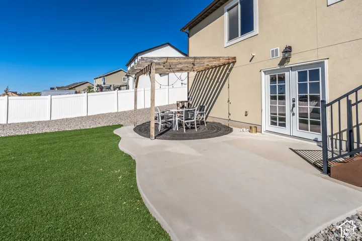 8285 N Lakeshore Dr, Lake Point, Utah 84074