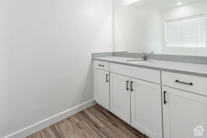 8285 N Lakeshore Dr, Lake Point, Utah 84074