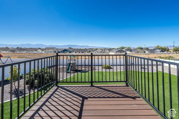 8285 N Lakeshore Dr, Lake Point, Utah 84074