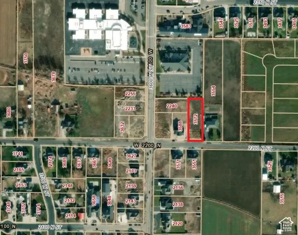 Aerial Parcel Map. Highlighting the physical boundaries and geographic location of the property