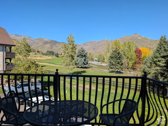 Balcony/deck overlooks Homestead Golf Course