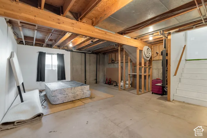 802 E Tara Cir, Midvale, Utah 84047