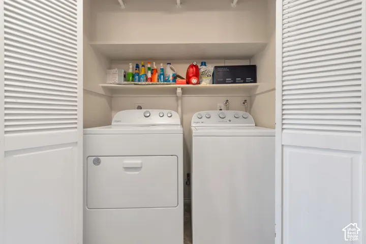 802 E Tara Cir, Midvale, Utah 84047