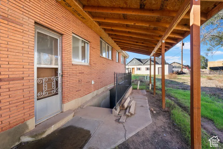369 N Bonnie Dr, Roosevelt, Utah 84066