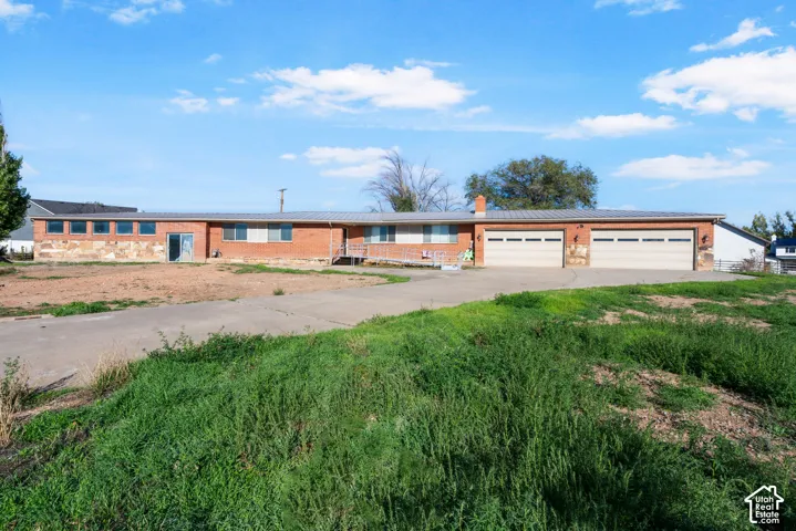 369 N Bonnie Dr, Roosevelt, Utah 84066