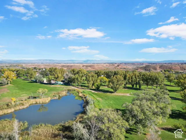 Roosevelt Golf course just minutes away