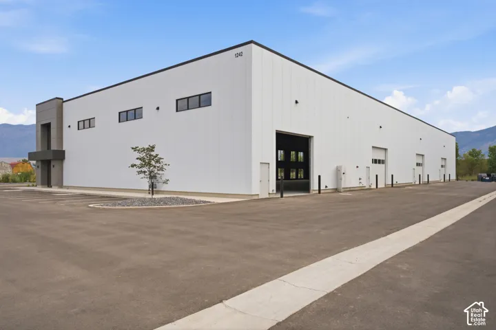1166 N 2000 W, Farr West, Utah 84404