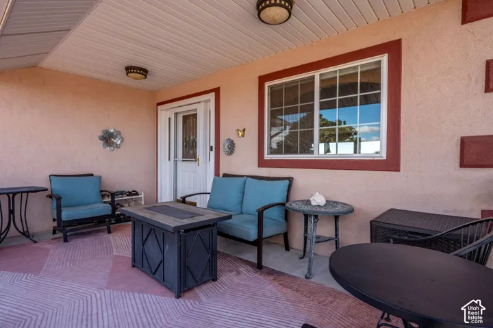 1320 E Moki Ridge Rd, Torrey, Utah 84775