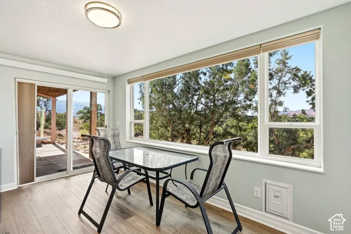 1320 E Moki Ridge Rd, Torrey, Utah 84775