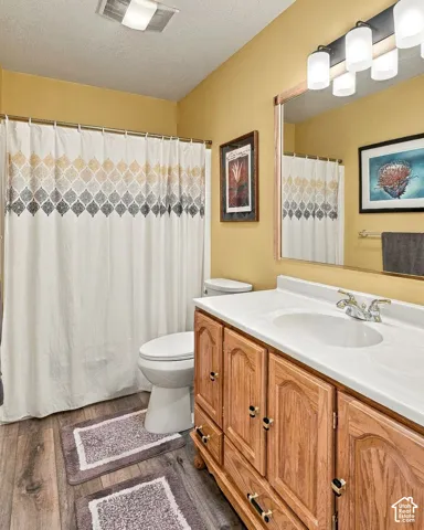 1320 E Moki Ridge Rd, Torrey, Utah 84775