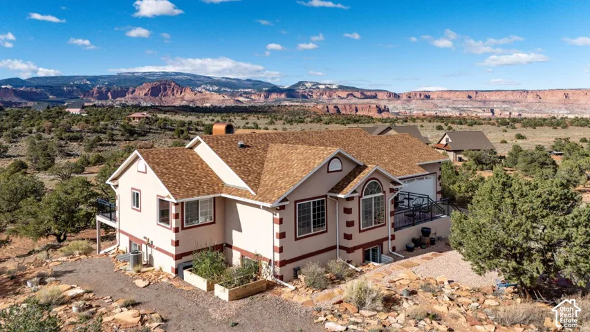 1320 E Moki Ridge Rd, Torrey, Utah 84775