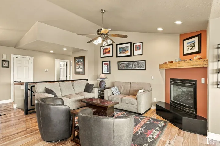 1320 E Moki Ridge Rd, Torrey, Utah 84775