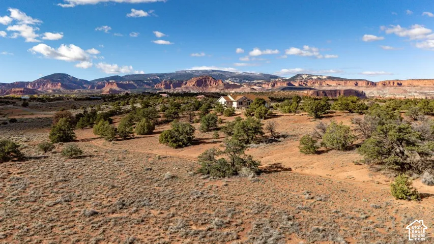 1320 E Moki Ridge Rd, Torrey, Utah 84775