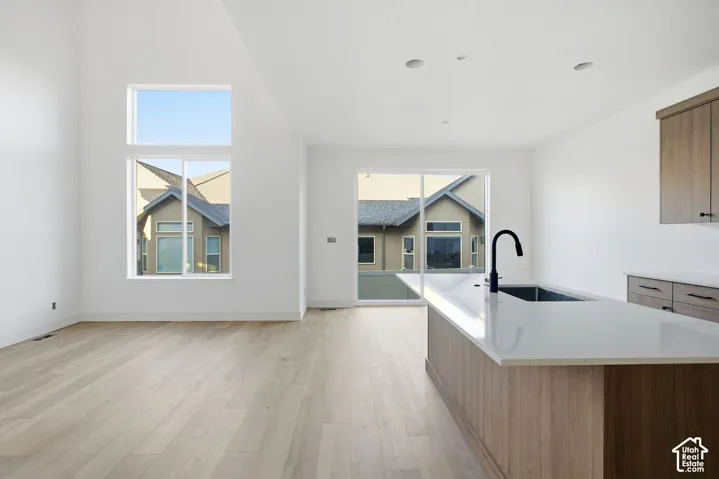 189 E 210 N #8, North Salt Lake, Utah 84054