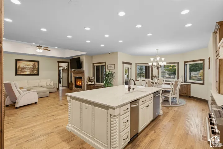 2591 S Lookout Ridge Dr, Mapleton, Utah 84664