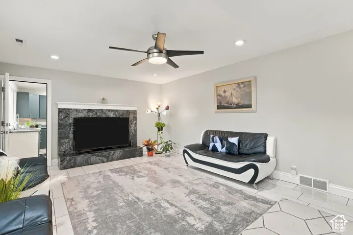 9979 S Albury Rd, Sandy, Utah 84092