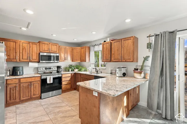 9979 S Albury Rd, Sandy, Utah 84092