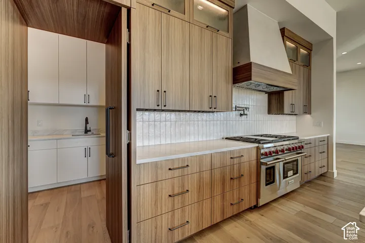 Entry into Butlers Pantry