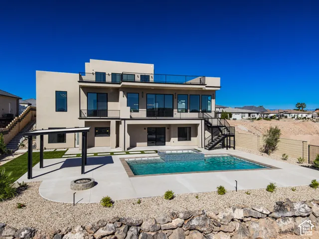 Expansive upper-level terrace. Top floor has a 1,600 sq ft balcony/outdoor living  space.
