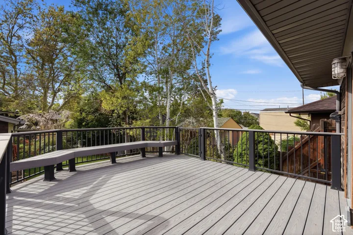 Elevated deck
