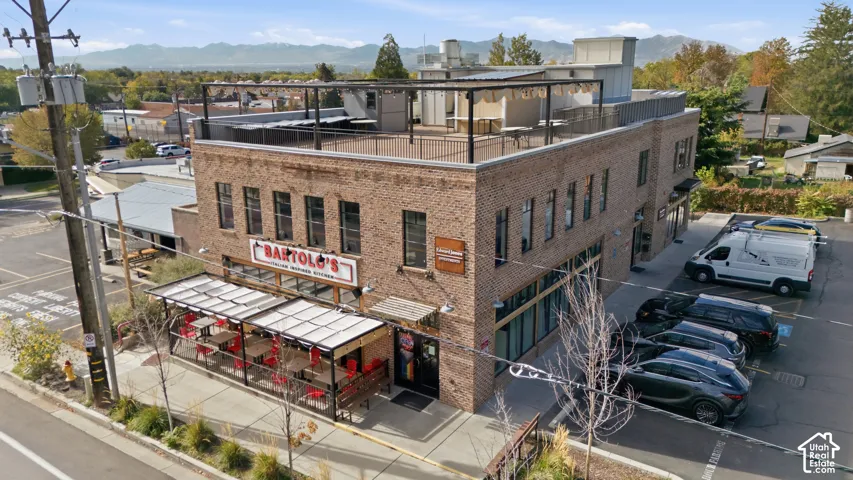 Bartolos restaurant within walking distance