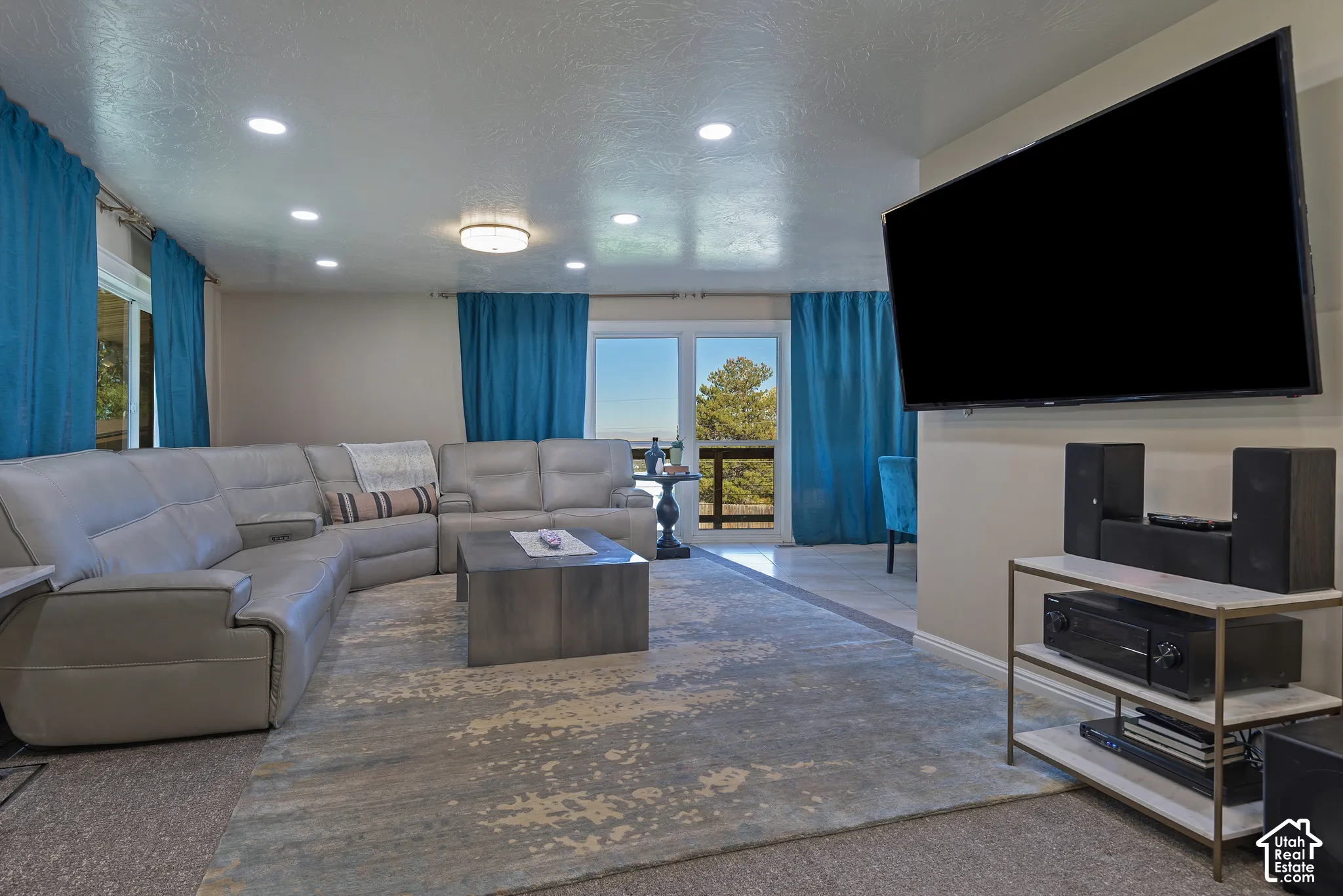Recessed ceiling lighting, flush-mount lighting, and glass-paned sliding doors