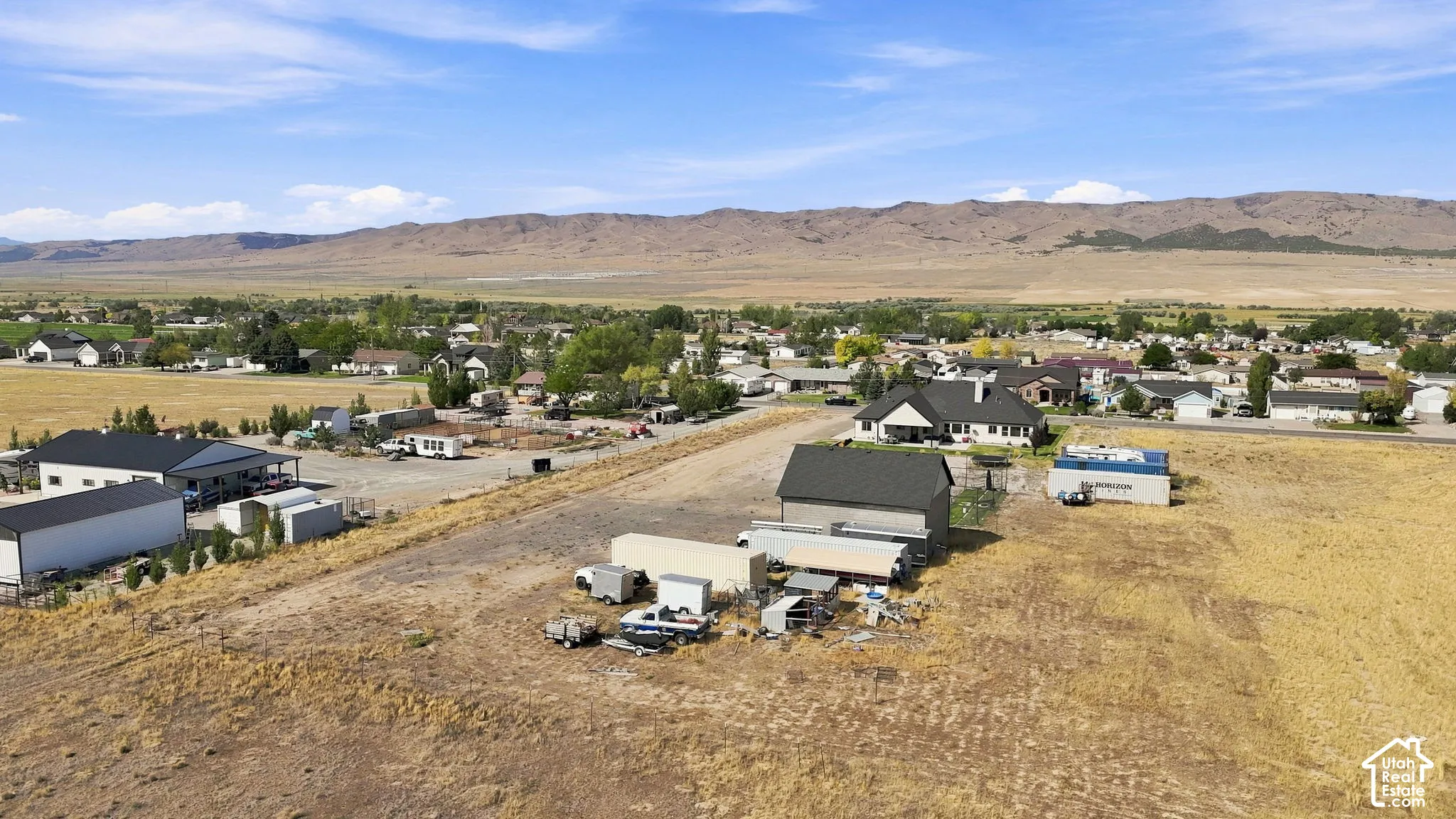 Expansive parcel featuring prominent mountain backdrops and open landscape