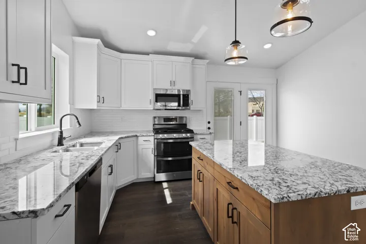 Kitchen *Photos are of a similar home. Actual home will have slightly different selections and colors
