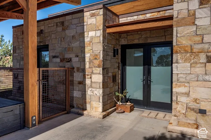1909 E Long Neck Dr, Boulder, Utah 84716