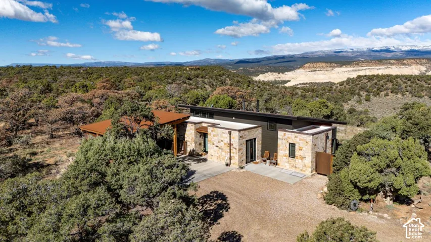 1909 E Long Neck Dr, Boulder, Utah 84716