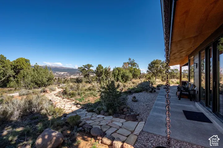 1909 E Long Neck Dr, Boulder, Utah 84716