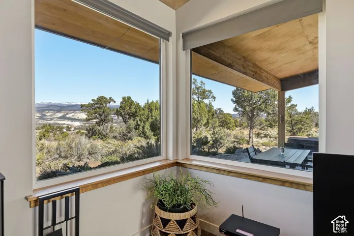 1909 E Long Neck Dr, Boulder, Utah 84716