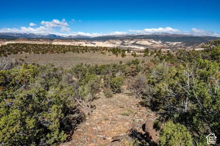 1909 E Long Neck Dr, Boulder, Utah 84716