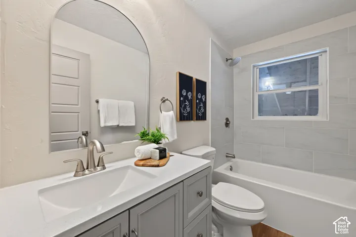 948 W Sterling Dr, Salt Lake City, Utah 84116