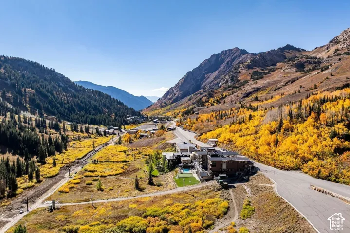 7367 S Canyon Centre Pkwy #204, Cottonwood Heights, Utah 84121