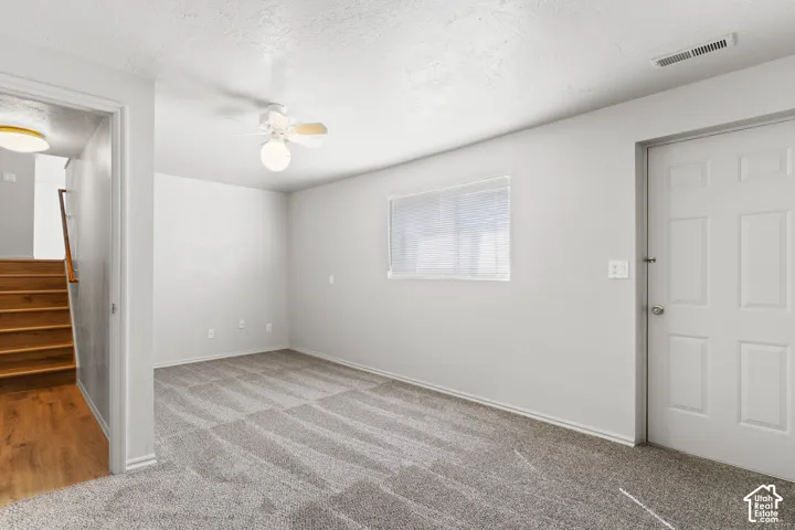 1239 W 1800 N, Clinton, Utah 84015
