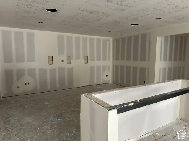 6651 W Braeburn Way, West Jordan, Utah 84081