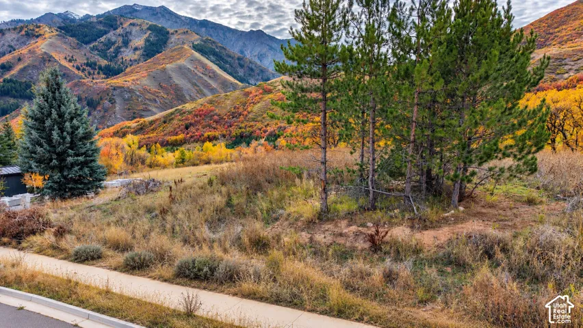6183 N Whisper Ridge Pkwy, Mountain Green, Utah 84050