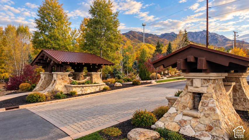 6183 N Whisper Ridge Pkwy, Mountain Green, Utah 84050