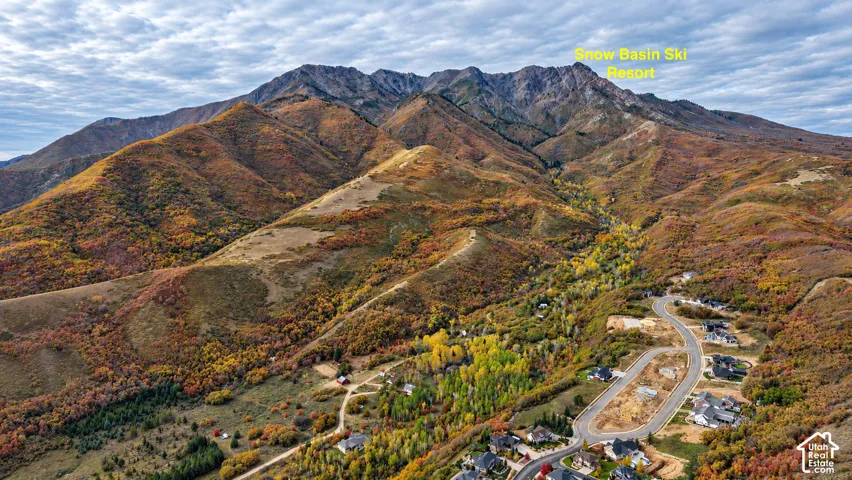6183 N Whisper Ridge Pkwy, Mountain Green, Utah 84050