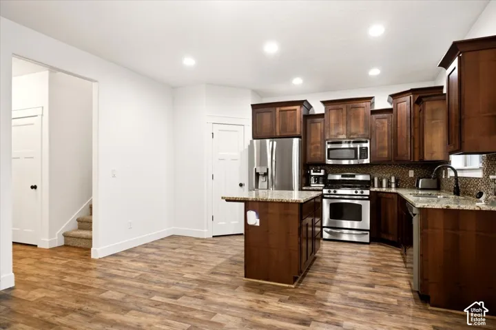 998 E Mountain Shadow Dr, Layton, Utah 84040